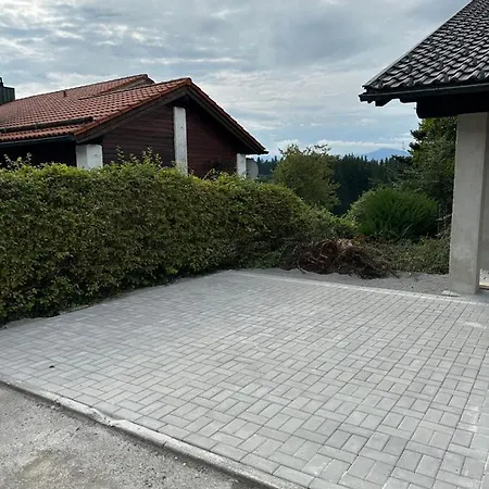 Modernes Mit 180° Bergblick Lägenhet *
